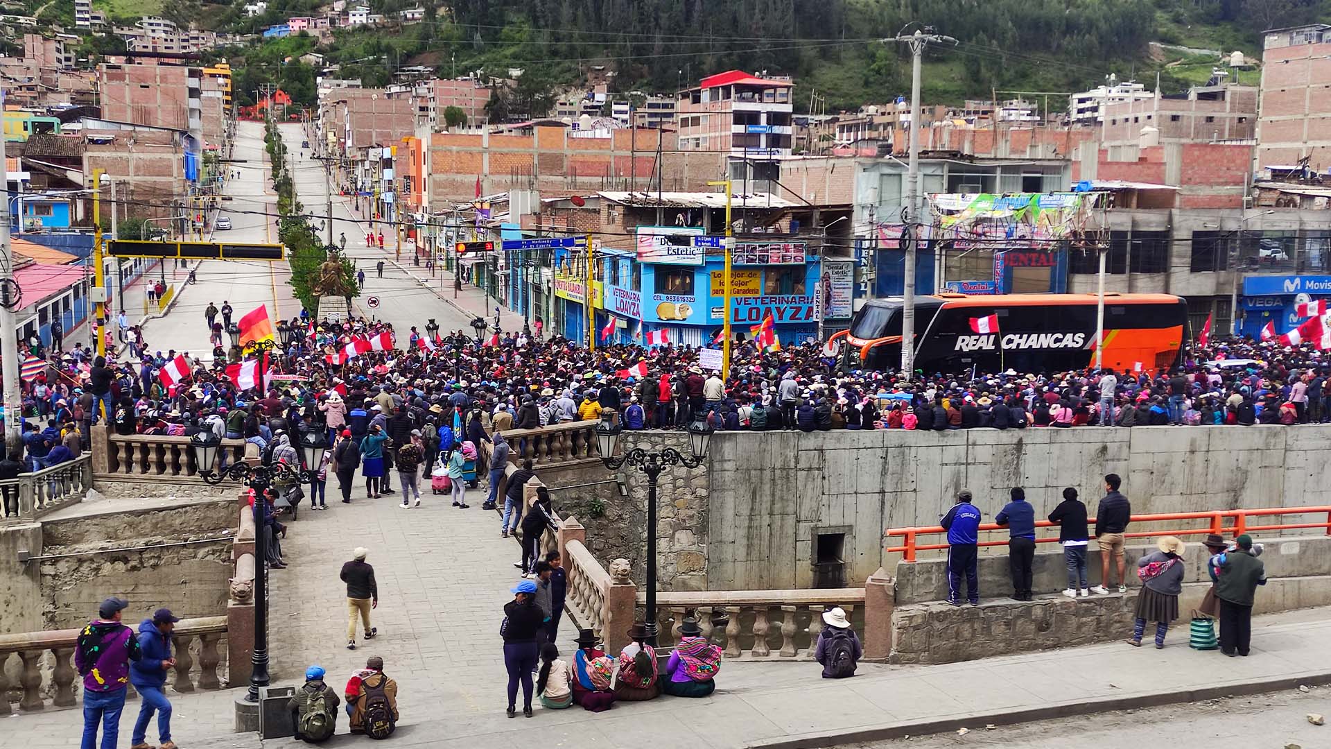ANDAHUAYLAS: SIGUEN DESPLEGÃNDOSE MÃS RESERVISTAS A LA CAPITAL